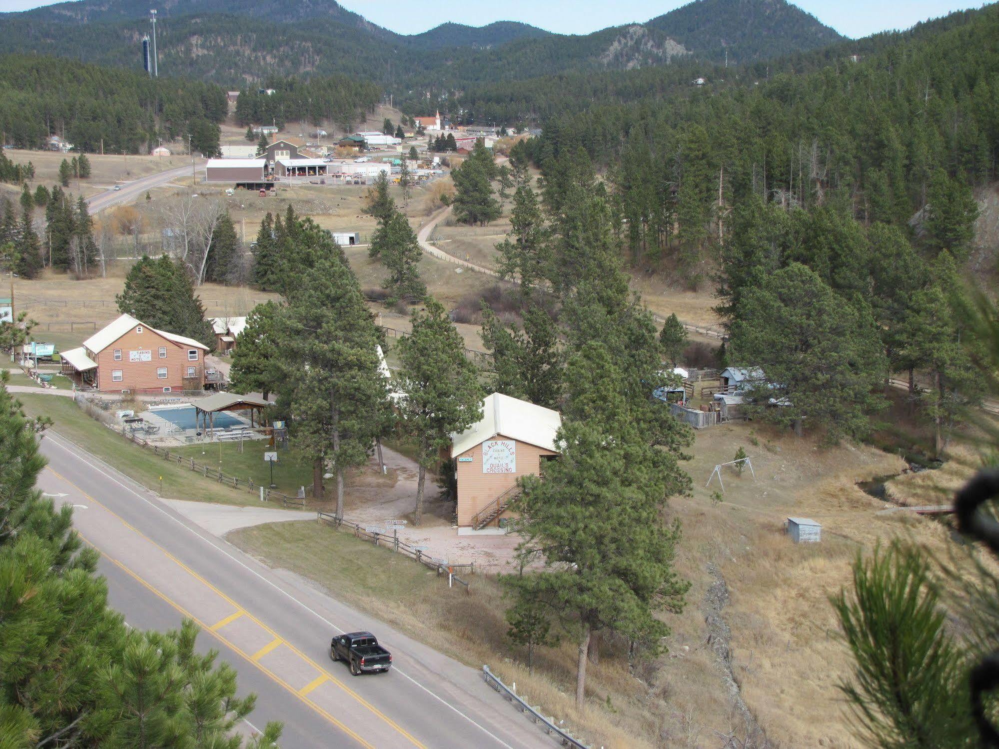 Black Hills Cabins At Quail'S Crossing Hill City Exterior photo