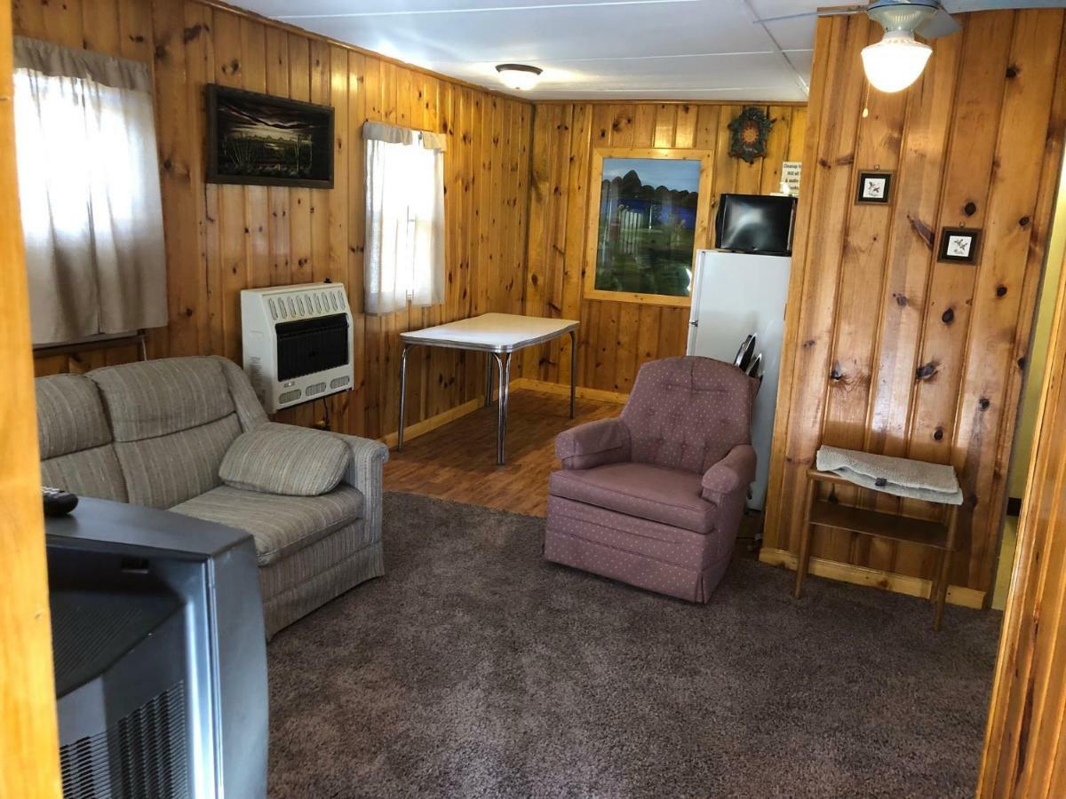 Black Hills Cabins At Quail'S Crossing Hill City Exterior photo